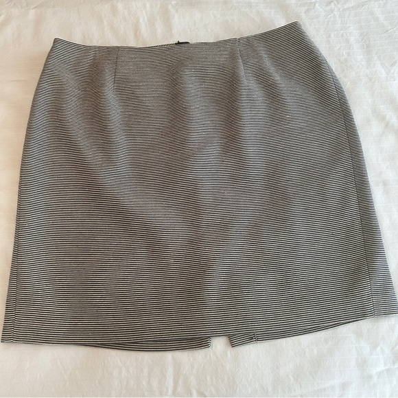 Talbots Stripe Pencil Skirt Navy Blue and White Textured Plus size 18W Petite - Picture 10 of 15